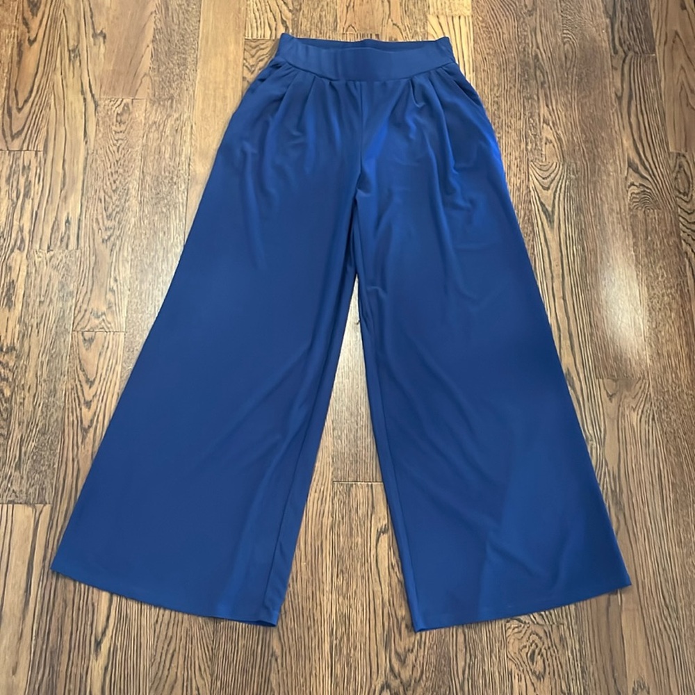 Leith Nordstrom flowy navy blue pants